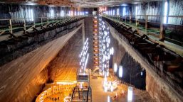 DISCOVER THE CITY OF CLUJ-NAPOCA AND VISIT THE SALT MINE IN TURDA (100 km)